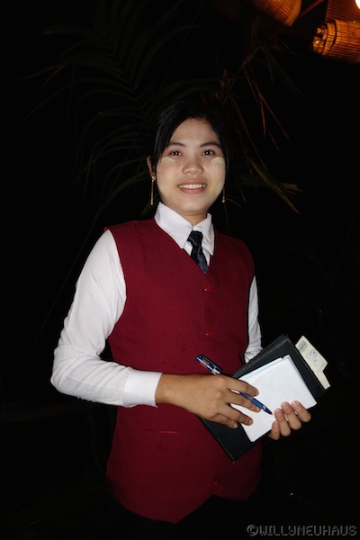 KandawgyiLakeYangon1