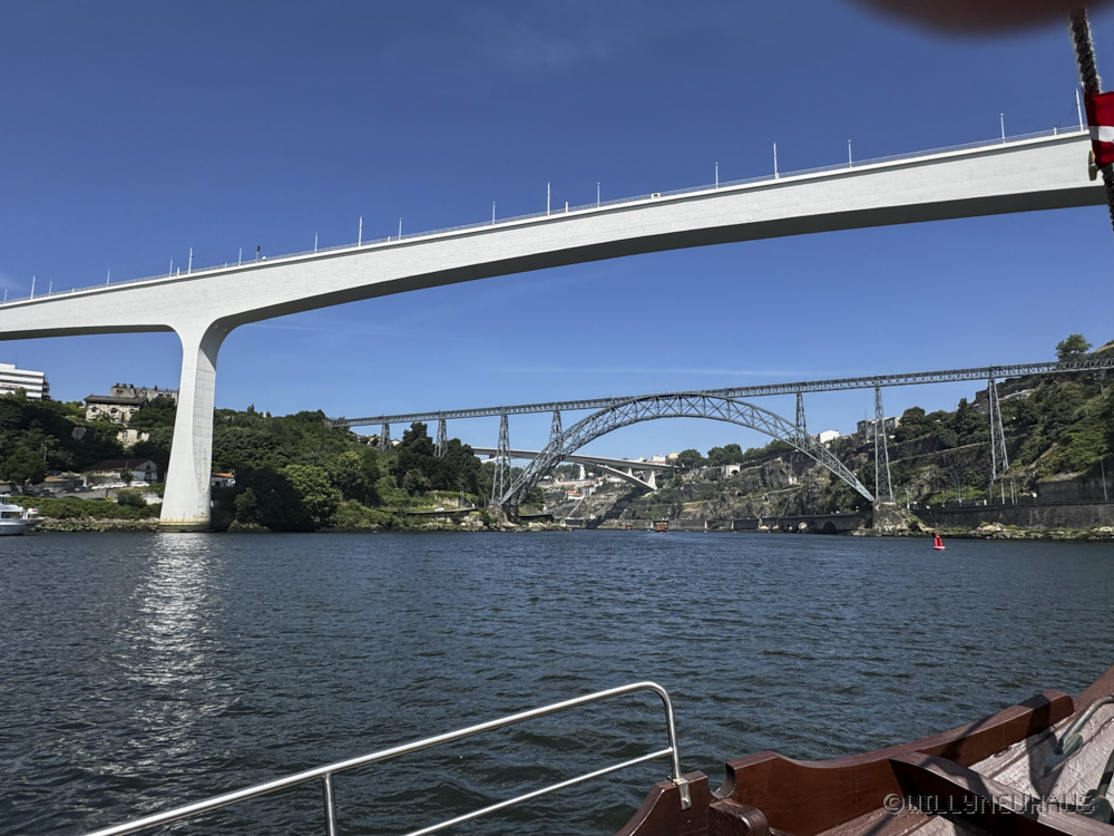 Portugal 26 094
