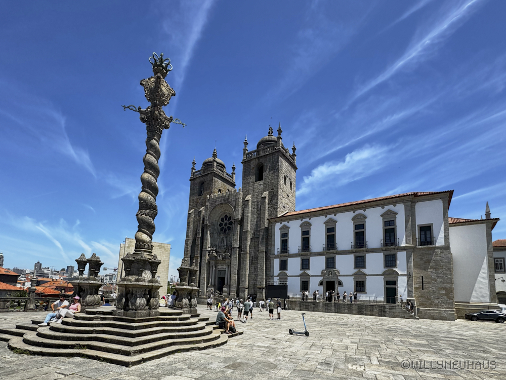 Portugal 26 098